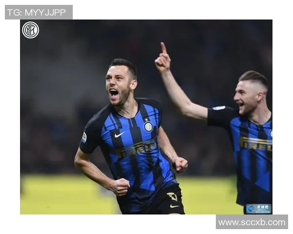 鳄鱼在绿茵场上展现惊人技巧与团队精神的足球之旅